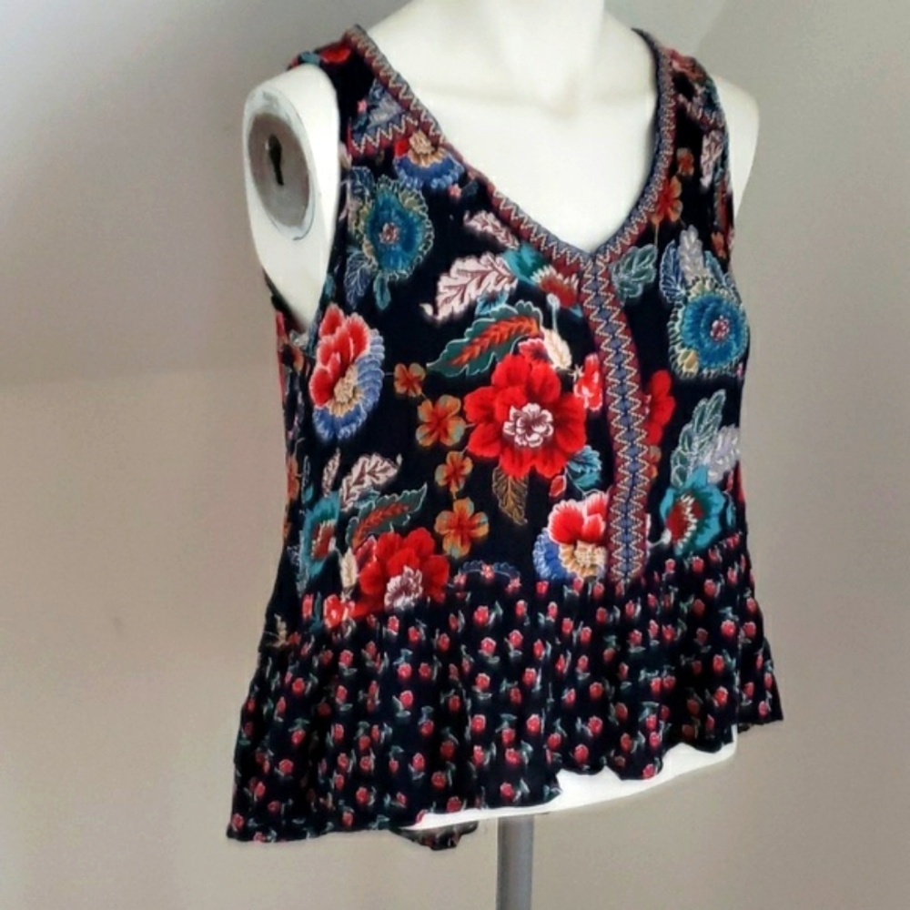 Patrons of Peace boho floral embroidered V-neck high low tank top blouse, Size S